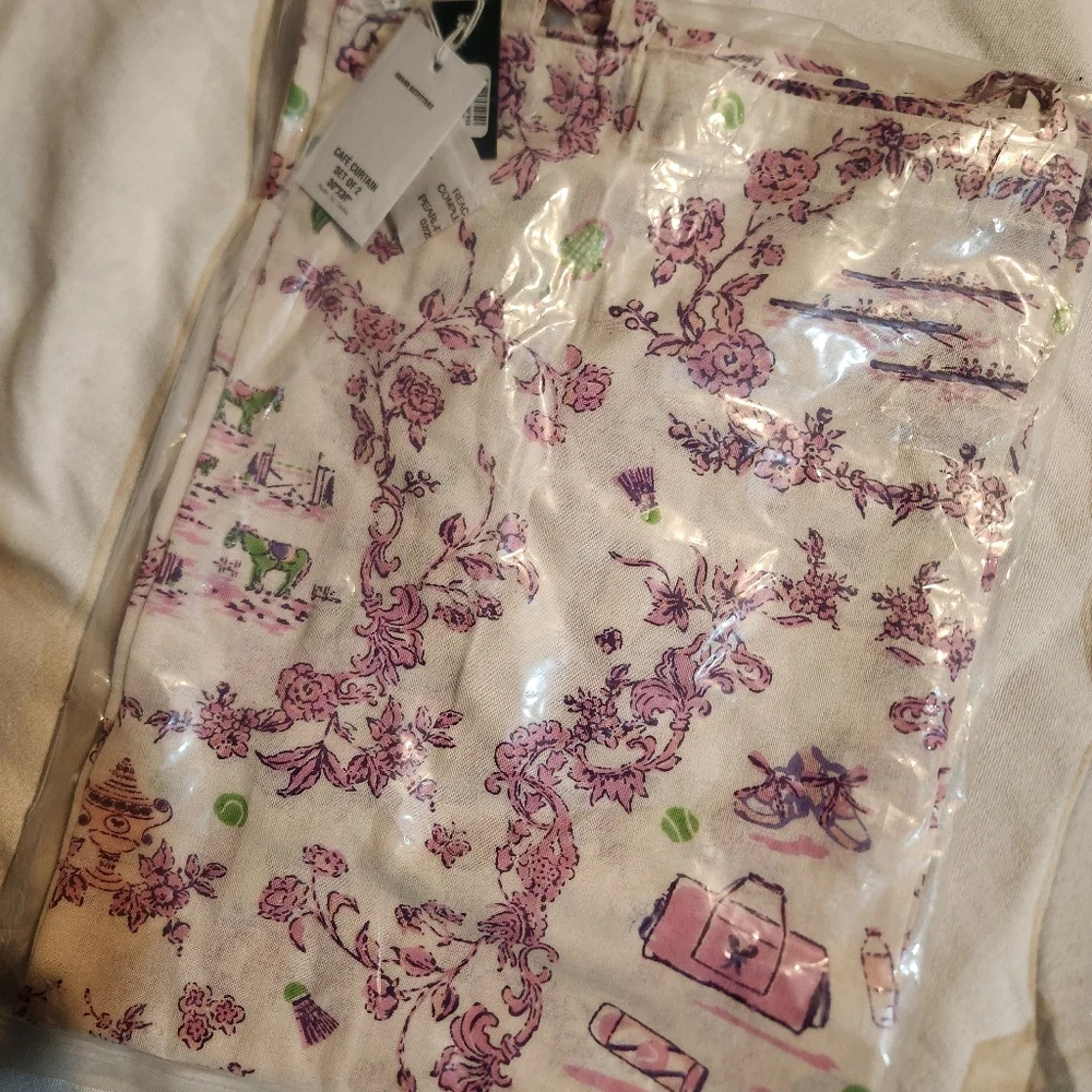 Urban Outfitters Pink Toile Cafe Curtains Set 2 NWT French Country Cottagecore